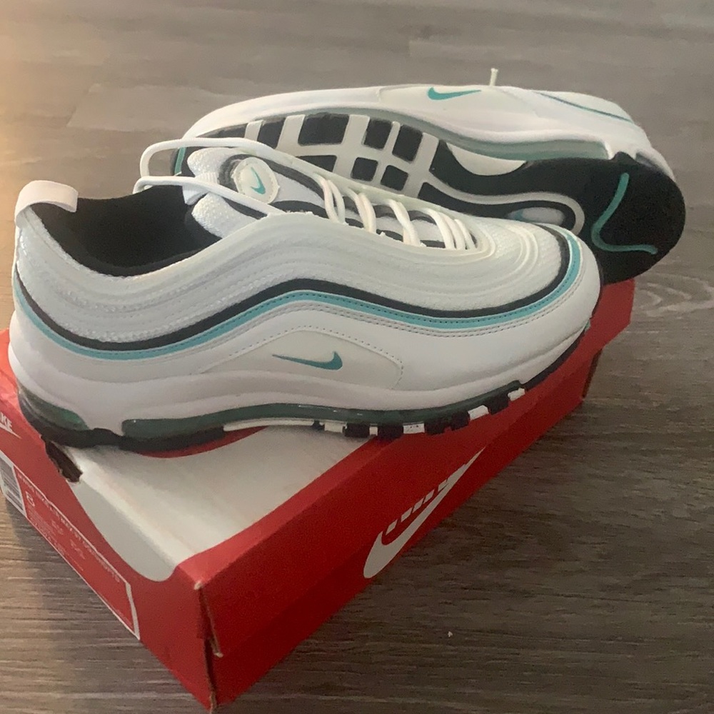 Women Nikes